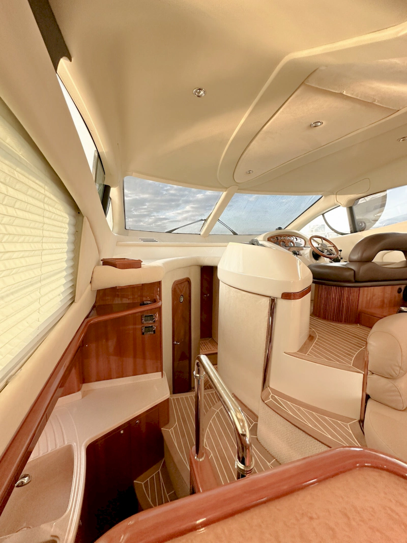 Яхта Azimut 46 image- 11